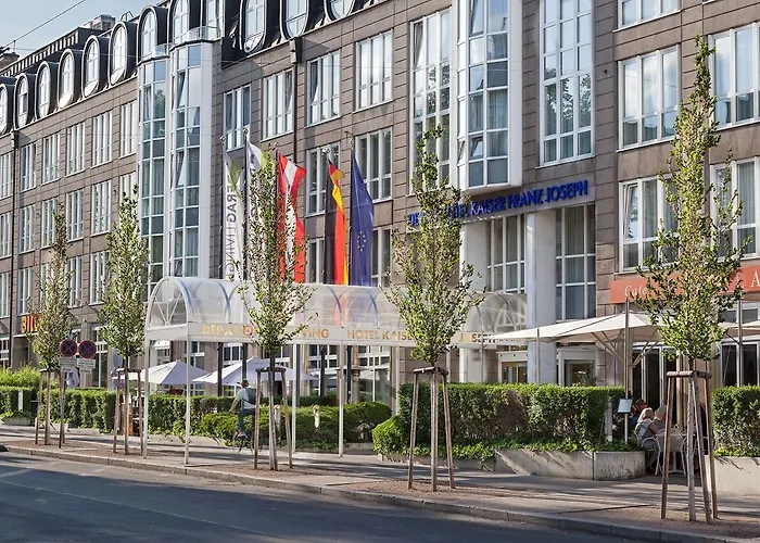 Living Kaiser Franz Joseph Aparthotel 4*